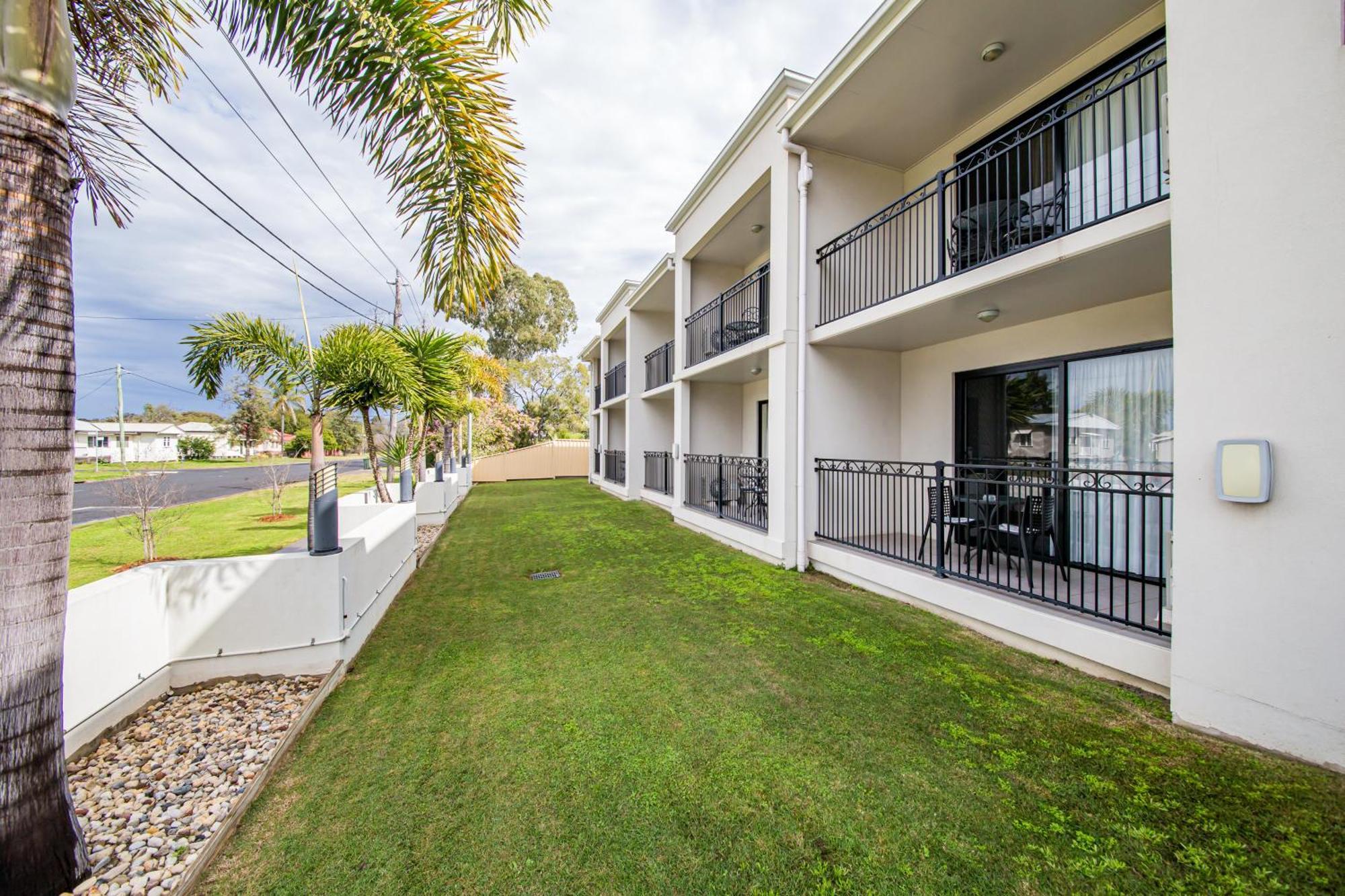 Dalby Fairway Motor Inn Ngoại thất bức ảnh