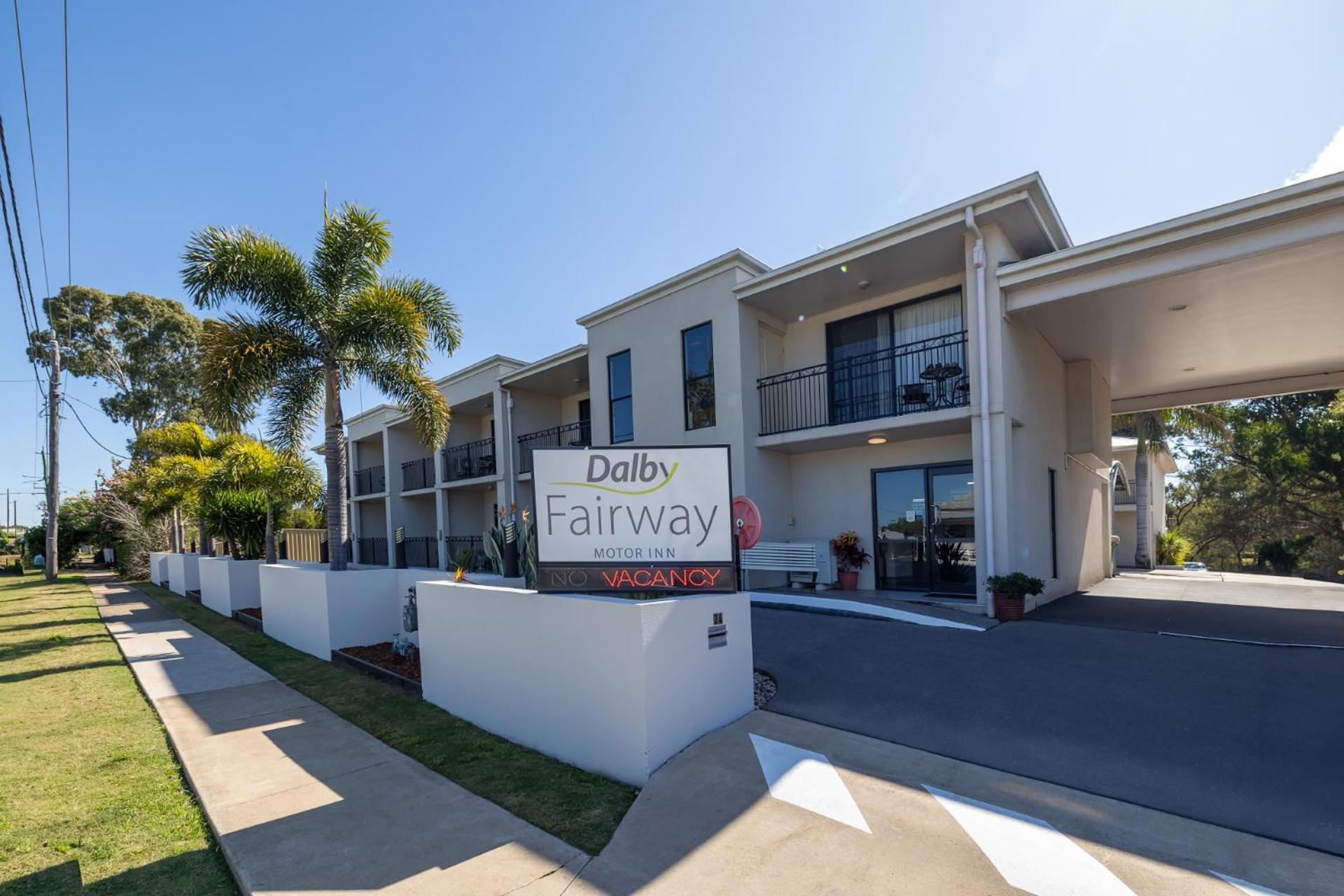 Dalby Fairway Motor Inn Ngoại thất bức ảnh